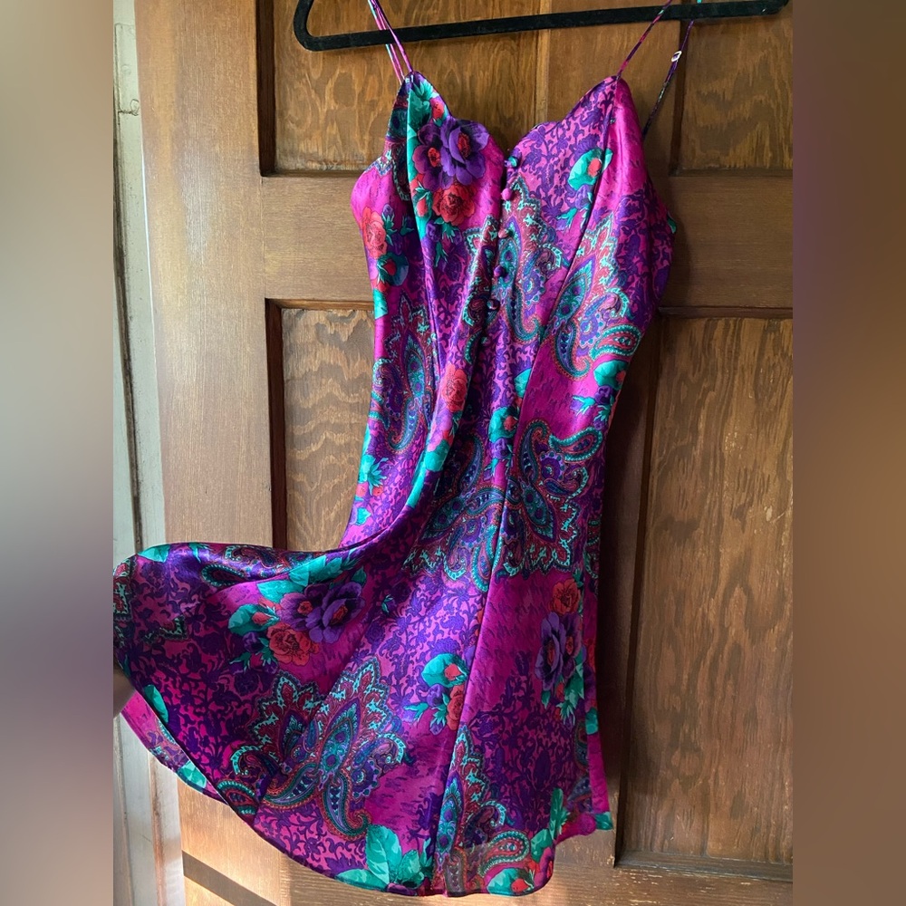Victorias Secret Vintage Gold Label Satin Slip - Picture 6 of 13